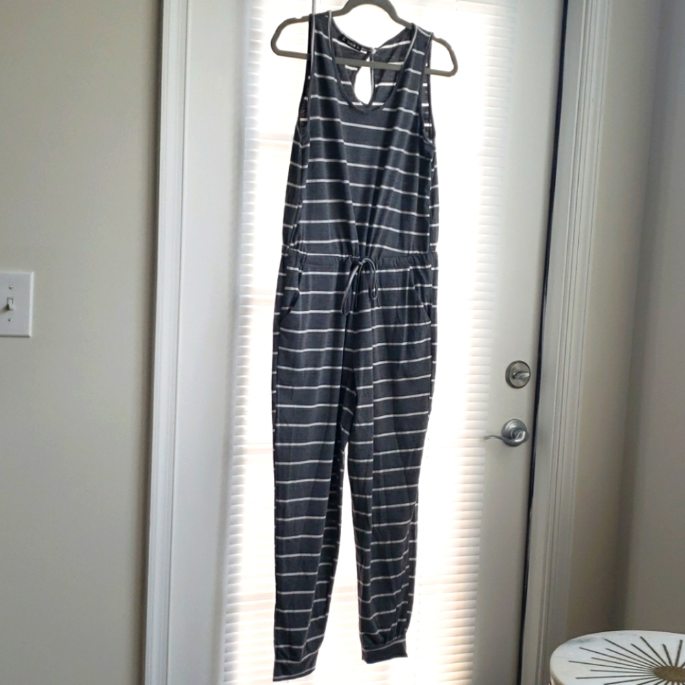 Jumpsuit with drawstring waist and pockets